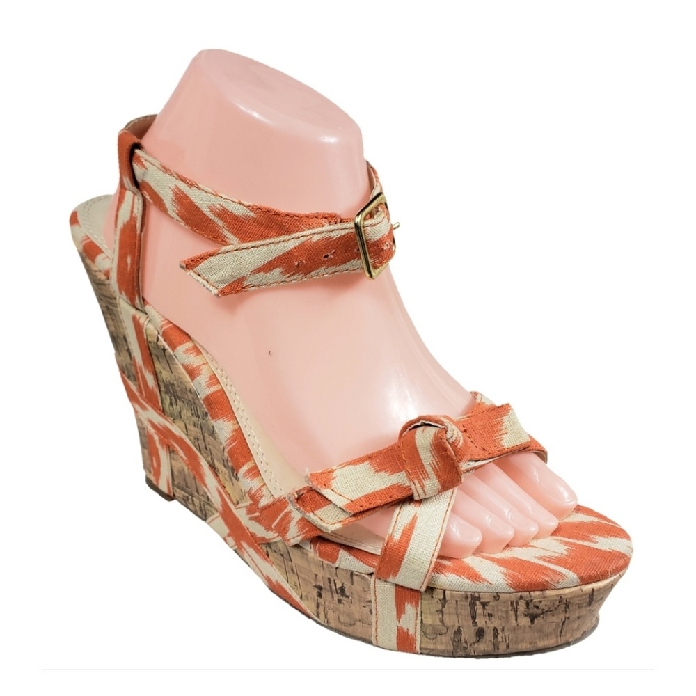 Shoe Dazzle Wedge Shoes